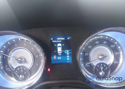 2014 Chrysler 300 z USA, uszkodzony, nr VIN 2C3CCAAG4EH118629